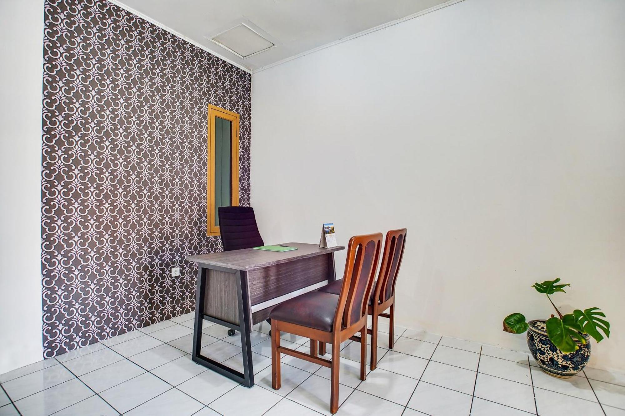 Spot On 91117 Sriwijaya Residence Syariah Bandung Extérieur photo